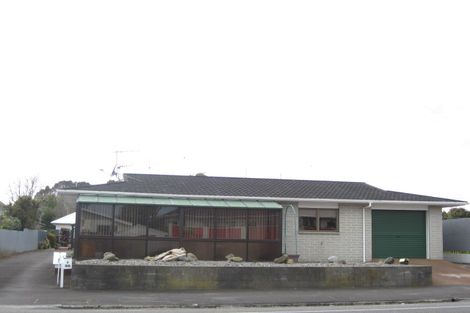 Photo of property in 2/187 Carrington Street, Lower Vogeltown, New Plymouth, 4310