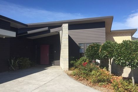 Photo of property in 62 Palliser Drive, Huntington, Hamilton, 3210