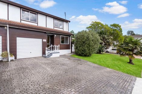 Photo of property in 54 Kohekohe Street, New Lynn, Auckland, 0600