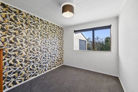 Photo of property in 194 Mangorei Road, Merrilands, New Plymouth, 4312