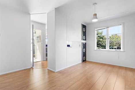 Photo of property in 45a Pinedale Place, Henderson, Auckland, 0610