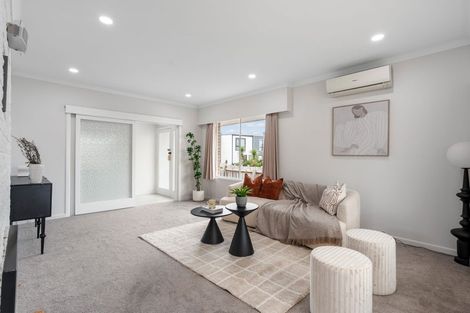Photo of property in 186 Rangatira Road, Beach Haven, Auckland, 0626