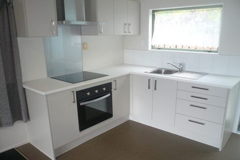 Photo of property in 43 Edmonton Road, Henderson, Auckland, 0612