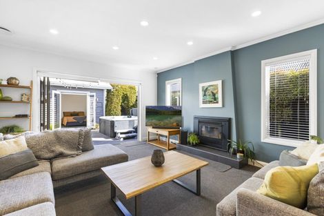 Photo of property in 21 Redhaven Place, Bethlehem, Tauranga, 3110