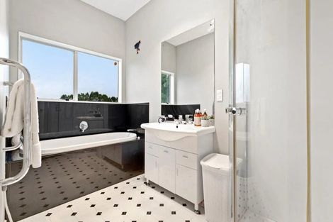 Photo of property in 86 Trig Road, Whenuapai, Auckland, 0618