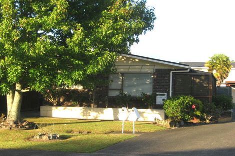 Photo of property in 1/8 Mannering Place, Hillcrest, Auckland, 0627