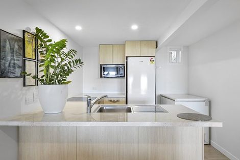 Photo of property in 26a Whiteley Street, Moturoa, New Plymouth, 4310