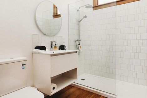 Photo of property in 51 Vivian Street, New Plymouth, 4310