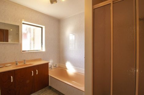 Photo of property in 24a Kotuku Place, Taradale, Napier, 4112