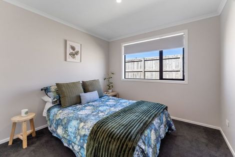 Photo of property in 49 Seagrass Place, Otaki Beach, Otaki, 5512