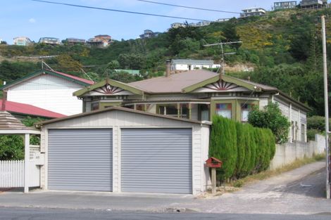 Photo of property in 48 Derwent Street, Island Bay, Wellington, 6023