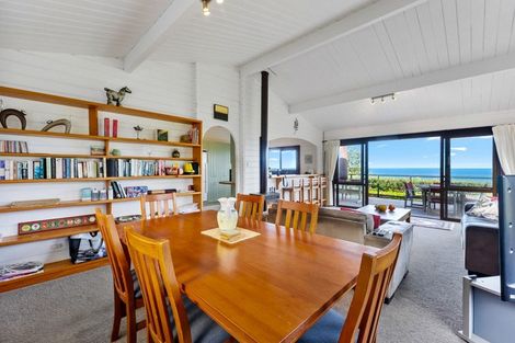 Photo of property in 14 Penguin Street, Leigh, Warkworth, 0985