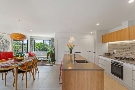 Photo of property in 144 Kupe Drive, Whitianga, 3510