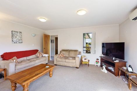 Photo of property in 28 Weggery Drive, Waikanae Beach, Waikanae, 5036