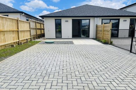 Photo of property in 20 Rorotu Avenue, Karaka, 2113