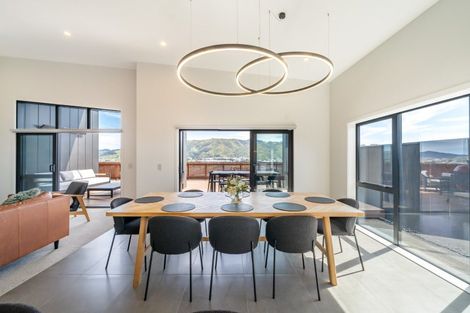 Photo of property in 16 Te Hoiere Street, Aotea, Porirua, 5024