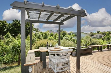 Photo of property in 6 Rees Way, Tuakau, 2121