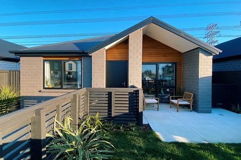 Photo of property in 27 Piripiri Place, Broomfield, Christchurch, 8042