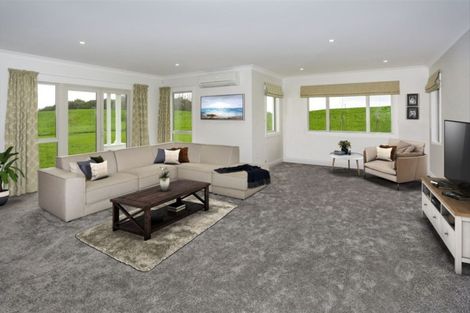 Photo of property in 3 Sands Road, Waiuku, 2681