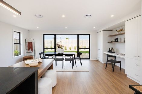 Photo of property in 68 Freedom Drive, Kelvin Grove, Palmerston North, 4414