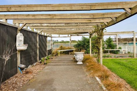 Photo of property in 15 Auroa Road, Otakeho, Hawera, 4678