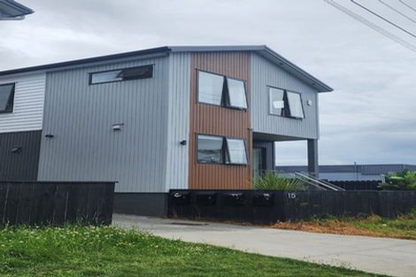 Photo of property in 1/15 Old Wairoa Road, Papakura, 2110