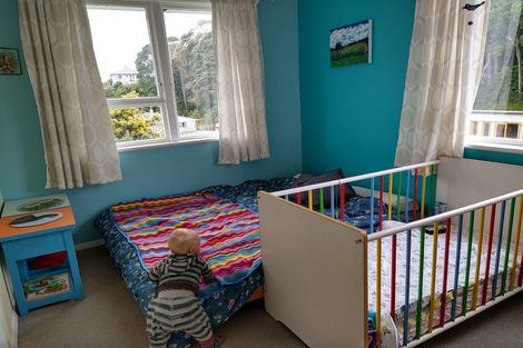 Photo of property in 24 Banks Street, Marfell, New Plymouth, 4310