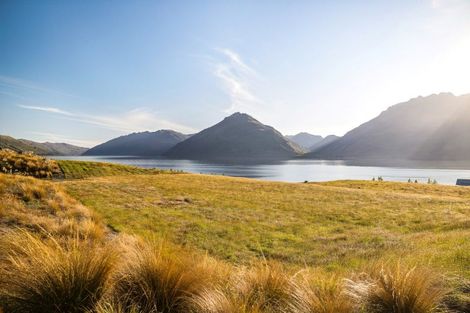 Photo of property in 6 Nathanael Place, Drift Bay, Queenstown, 9371