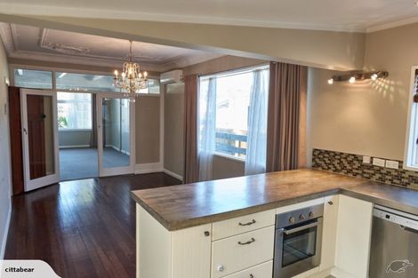 Photo of property in 40 Derwent Street, Island Bay, Wellington, 6023