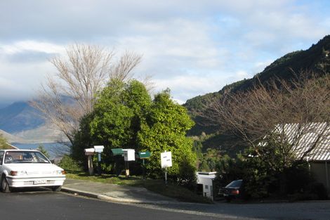 Photo of property in 18b Mackinnon Terrace, Sunshine Bay, Queenstown, 9300
