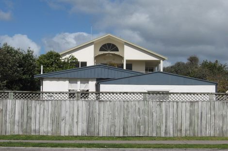 Photo of property in 266a Papamoa Beach Road, Papamoa Beach, Papamoa, 3118