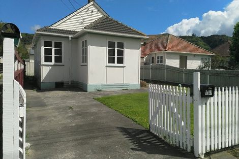 Photo of property in 37 Biddle Crescent, Taita, Lower Hutt, 5011