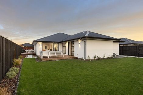 Photo of property in 31 Crossley Avenue, Woodend, 7610