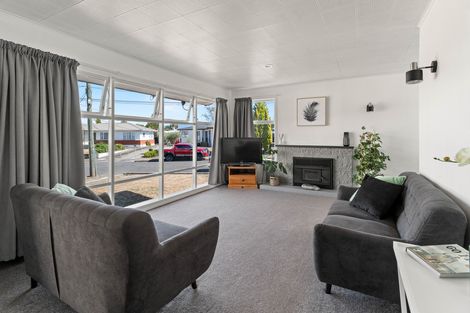 Photo of property in 16 Wavell Crescent, Lansdowne, Masterton, 5810