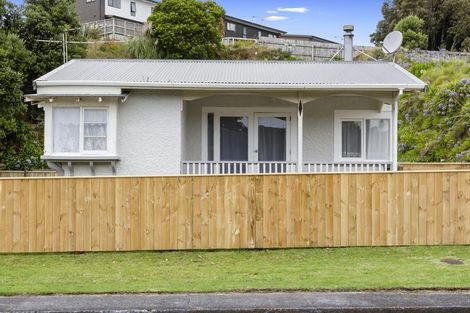 Photo of property in 110a Cook Street, Marfell, New Plymouth, 4310
