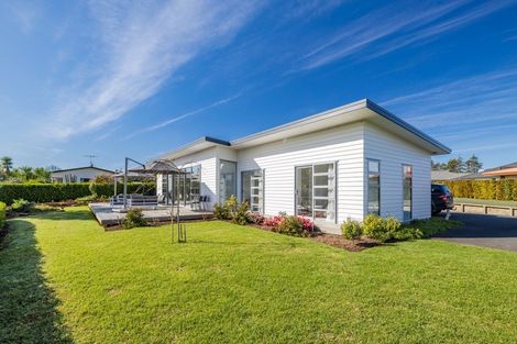 Photo of property in 37 Sarawak Drive, Kerikeri, 0230