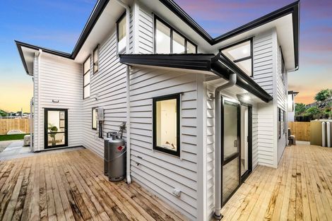 Photo of property in 11 Tawapou Close, Massey, 0614