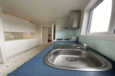 Photo of property in 55u3 Apu Crescent, Lyall Bay, Wellington, 6022