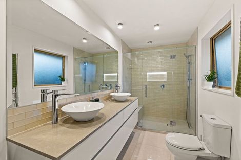 Photo of property in 14 Hussey Road, Harewood, Christchurch, 8051