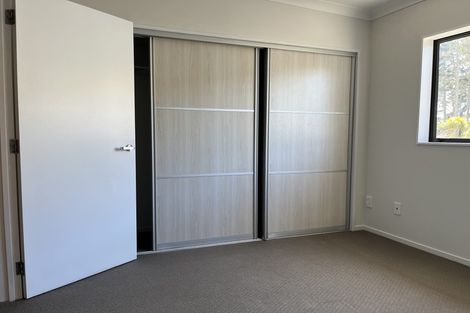 Photo of property in 9/46 Carlos Drive, Flat Bush, Auckland, 2016