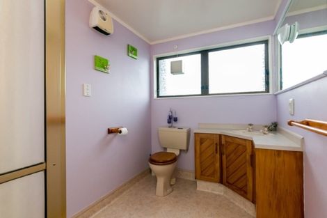 Photo of property in 48 Meeanee Road, Taradale, Napier, 4112