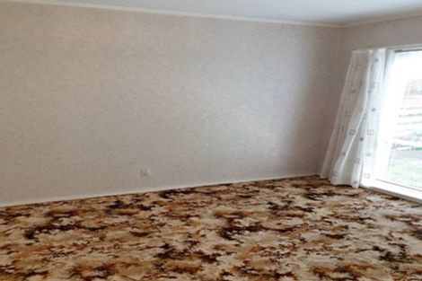 Photo of property in 2/52 Makora Road, Massey, Auckland, 0614