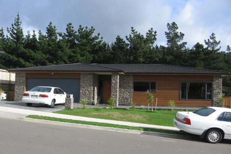 Photo of property in 16 Winsley Terrace, Churton Park, Wellington, 6037