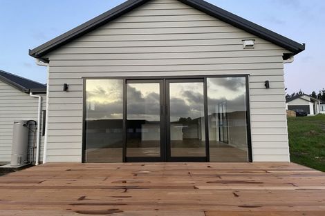 Photo of property in 25 Paihere Street, Huapai, 0810