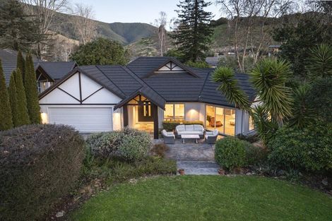 Photo of property in 25 Montebello Avenue, Stoke, Nelson, 7011