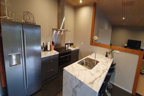 Photo of property in 15 Lake View Road, Waipukurau, 4200