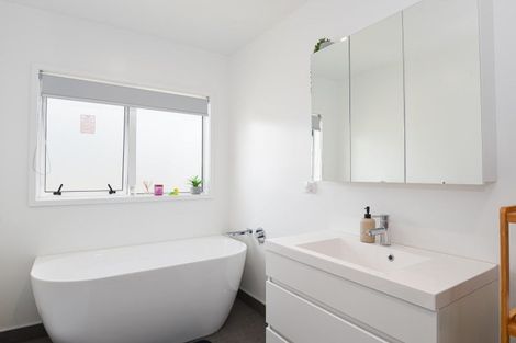 Photo of property in 16 Ian Street, Koutu, Rotorua, 3010