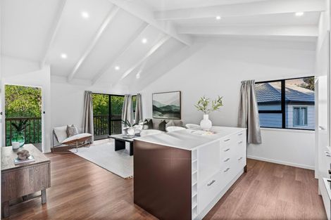 Photo of property in 14 Landsdale Place, Massey, Auckland, 0614