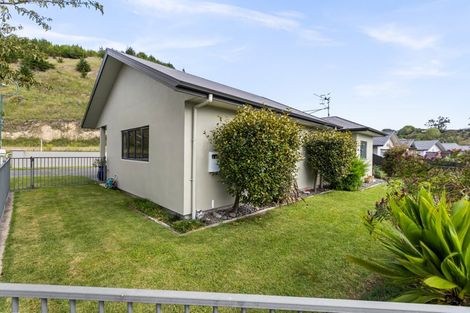 Photo of property in 1 Pinotage Drive, Greenmeadows, Napier, 4112