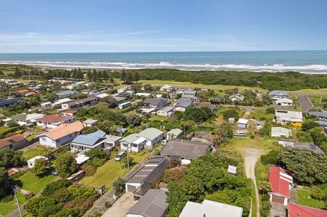 Photo of property in 69 Matai Street, Castlecliff, Whanganui, 4501